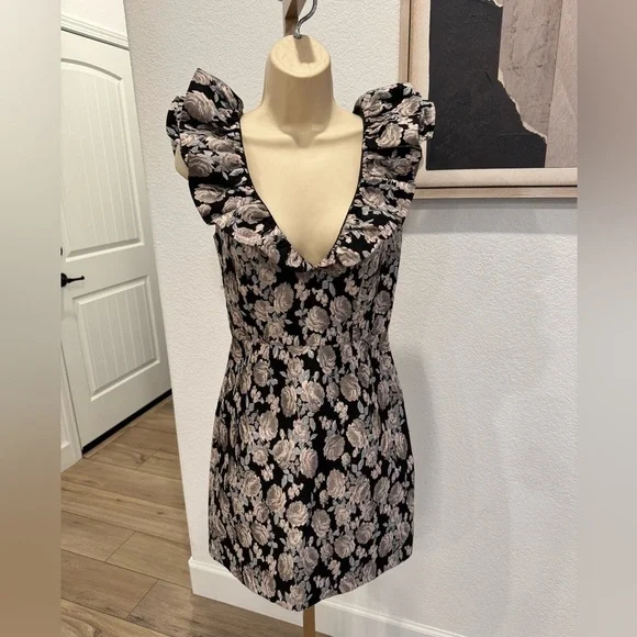 SAYLOR Black And Pink Floral Ruffle Shoulder Mini Dress Size Small - Picture 1 of 5